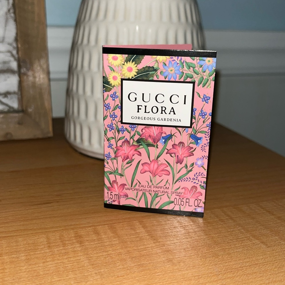 Gucci Flora Gorgeous Gardenia 1.5ml sample spray never used